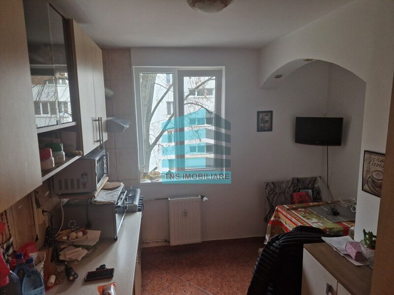 Metrou Titan, Ozana, apartament 3 camere, zona verde,